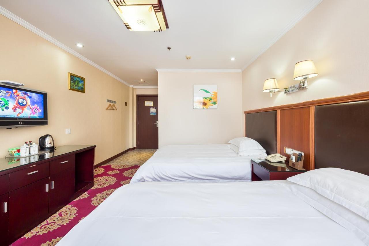 Omeiga Business Hotel Yiwu (Zhejiang) Buitenkant foto