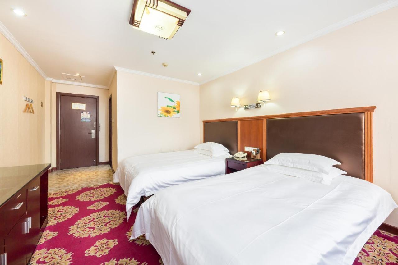 Omeiga Business Hotel Yiwu (Zhejiang) Buitenkant foto